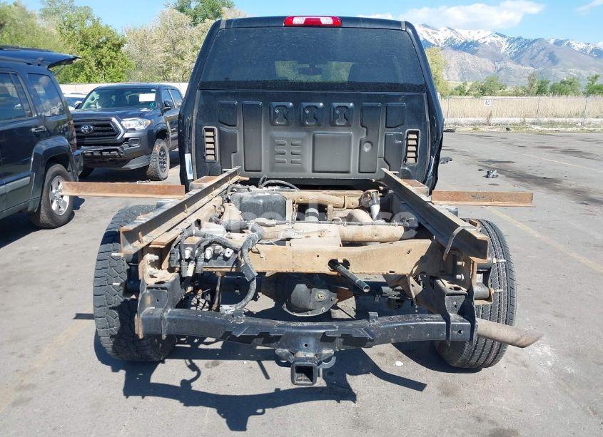 Photo 16 of 2018 Chevrolet Silverado 1500 1LT/2LT (VIN 1GCVKREC1JZ319640)