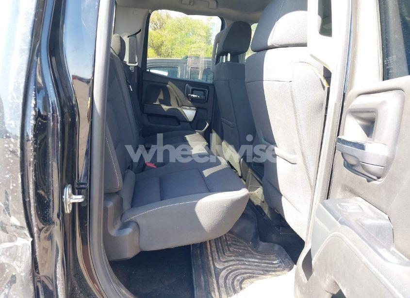 Photo 8 of 2018 Chevrolet Silverado 1500 1LT/2LT (VIN 1GCVKREC1JZ319640)