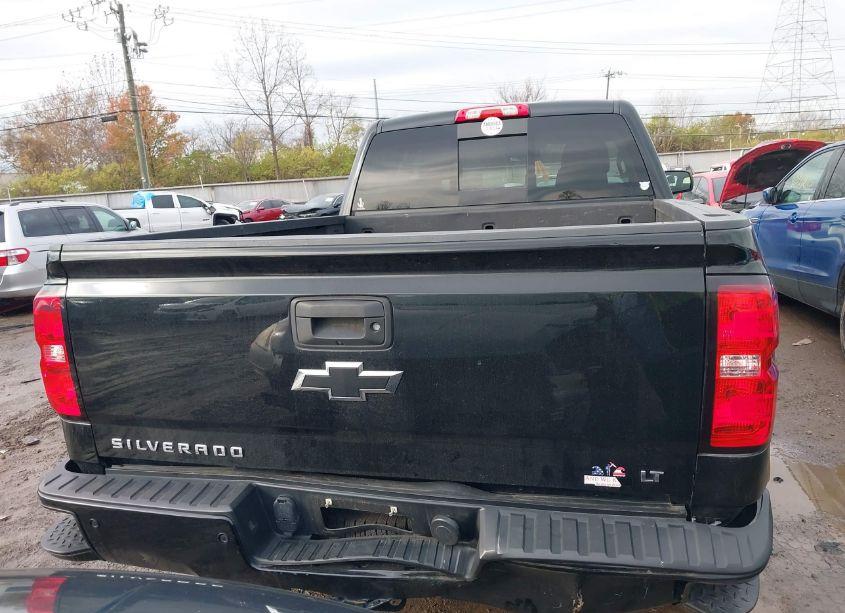 Photo 16 of 2018 Chevrolet Silverado 1500 2LT (VIN 1GCVKREC1JZ325695)