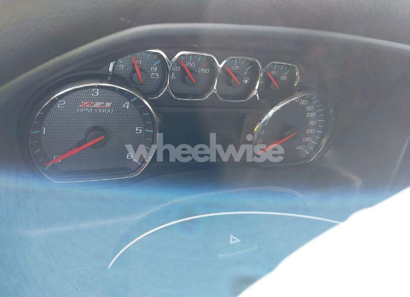 Photo 15 of 2018 Chevrolet Silverado 1500 2LT (VIN 1GCVKREC1JZ350029)