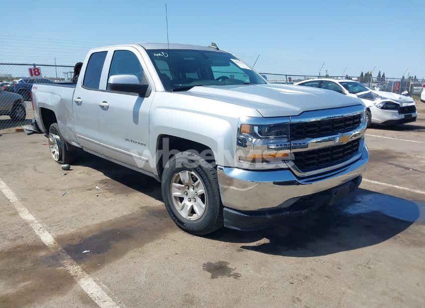 2018 Chevrolet Silverado 1500 1LT (VIN 1GCVKREC1JZ362116) main photo
