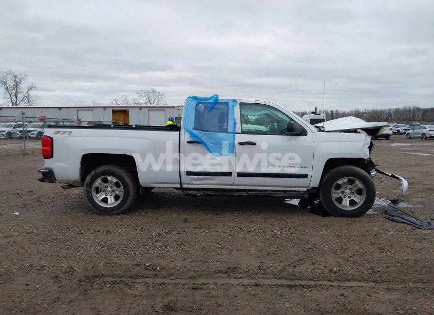Photo 13 of 2014 Chevrolet Silverado 1500 2LT (VIN 1GCVKREC2EZ390061)