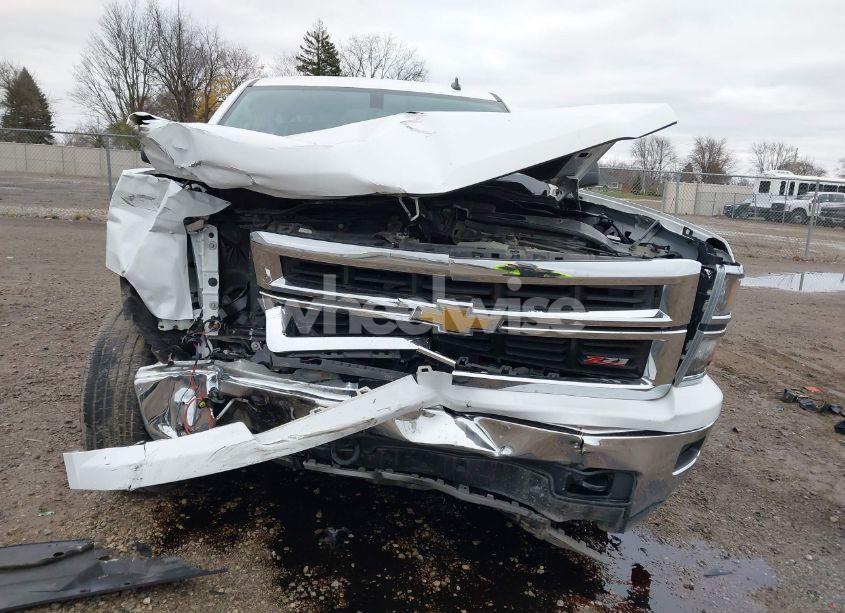 Photo 6 of 2014 Chevrolet Silverado 1500 2LT (VIN 1GCVKREC2EZ390061)