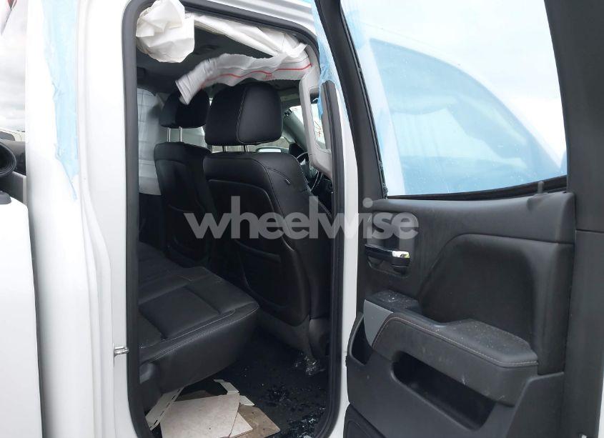 Photo 8 of 2014 Chevrolet Silverado 1500 2LT (VIN 1GCVKREC2EZ390061)