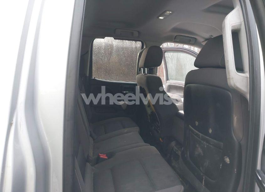 Photo 8 of 2014 Chevrolet Silverado 1500 2LT (VIN 1GCVKREC2EZ405514)