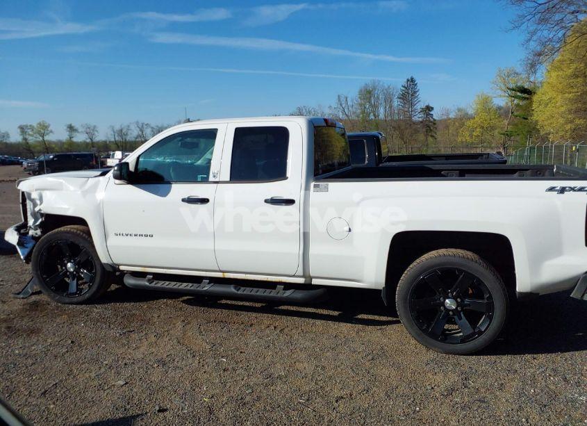 Photo 15 of 2014 Chevrolet Silverado 1500 LT (VIN 1GCVKREC2EZ418621)