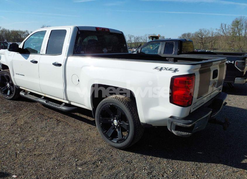 Photo 3 of 2014 Chevrolet Silverado 1500 LT (VIN 1GCVKREC2EZ418621)