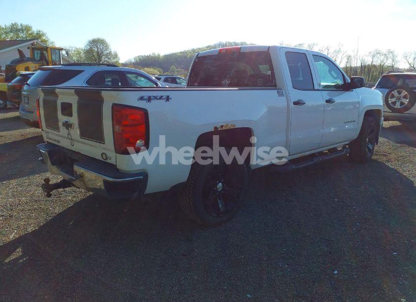 Photo 4 of 2014 Chevrolet Silverado 1500 LT (VIN 1GCVKREC2EZ418621)