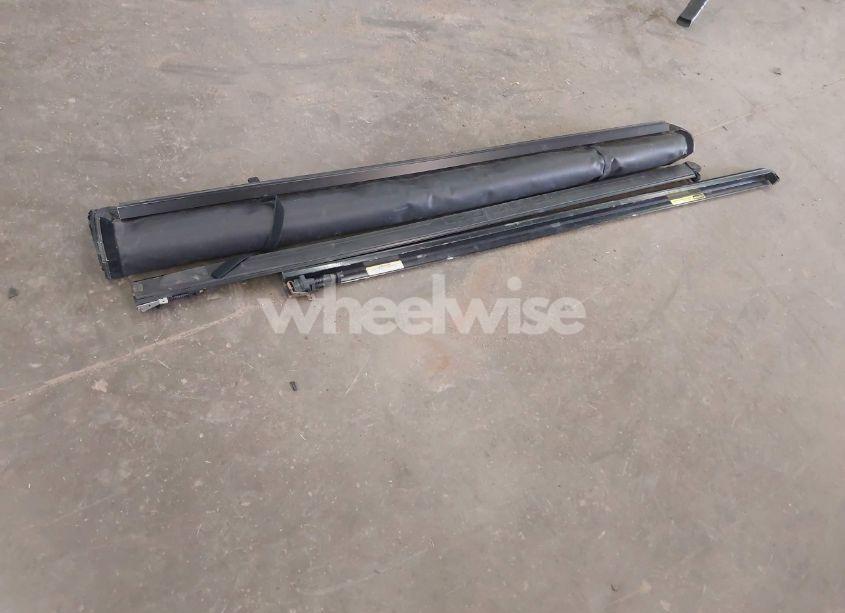 Photo 12 of 2015 Chevrolet Silverado 1500 2LT (VIN 1GCVKREC2FZ147321)