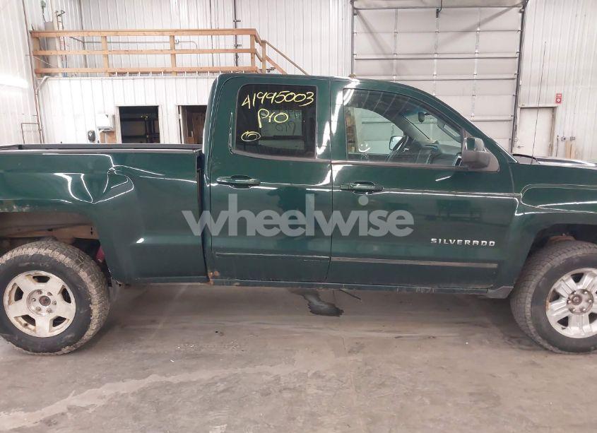 Photo 14 of 2015 Chevrolet Silverado 1500 2LT (VIN 1GCVKREC2FZ147321)