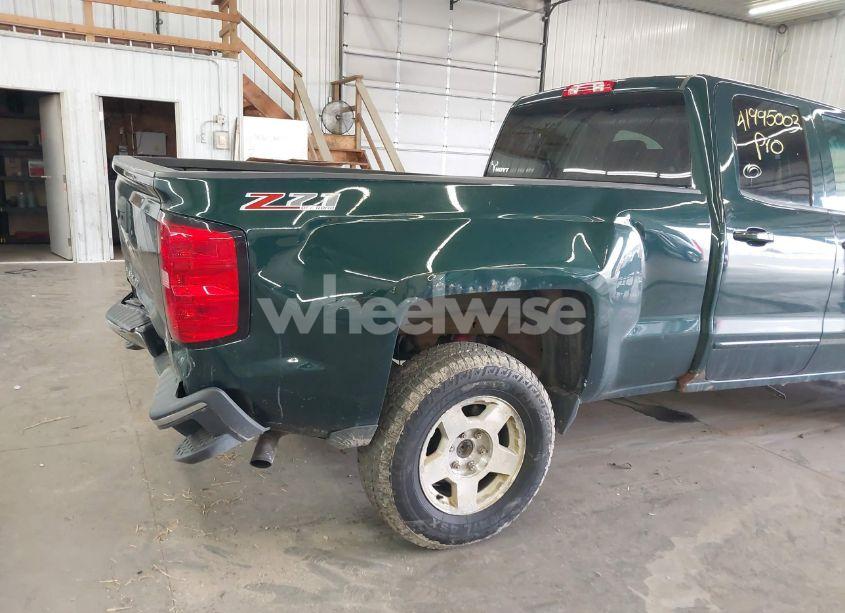 Photo 19 of 2015 Chevrolet Silverado 1500 2LT (VIN 1GCVKREC2FZ147321)