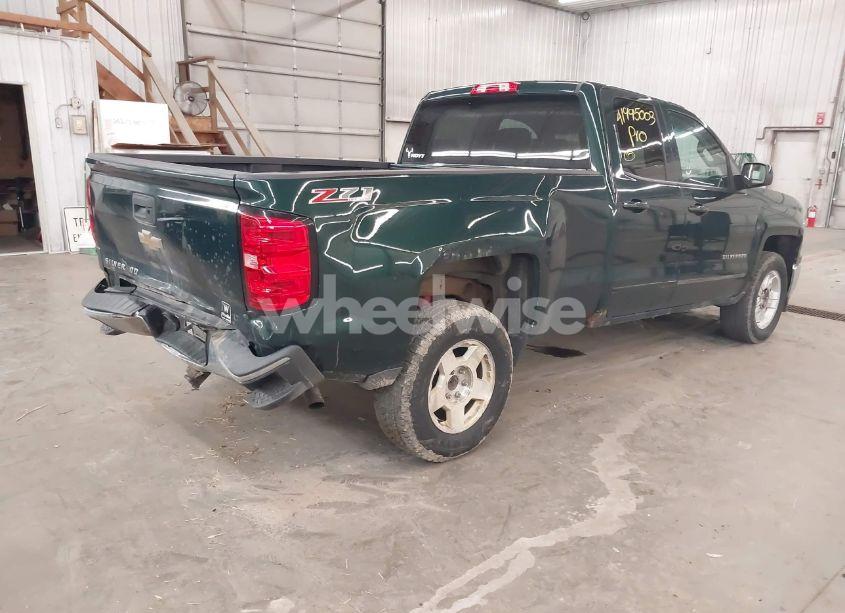 Photo 4 of 2015 Chevrolet Silverado 1500 2LT (VIN 1GCVKREC2FZ147321)