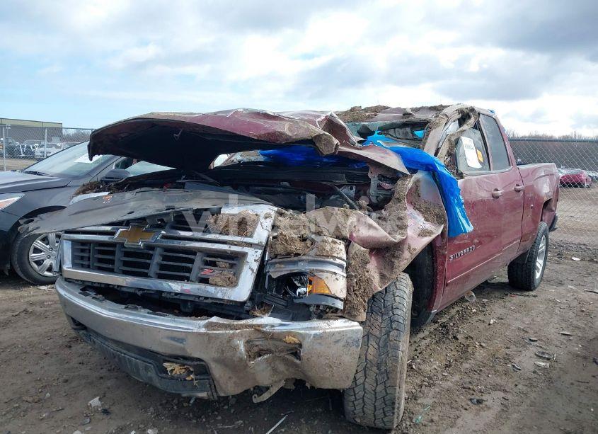 Photo 2 of 2015 Chevrolet Silverado 1500 2LT (VIN 1GCVKREC2FZ223099)