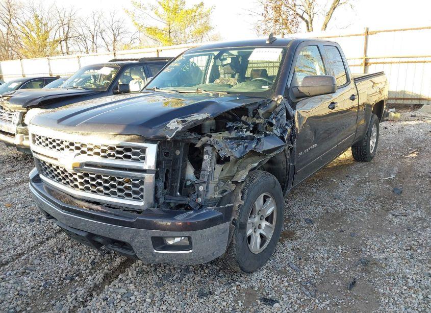 Photo 2 of 2015 Chevrolet Silverado 1500 1LT (VIN 1GCVKREC2FZ349186)