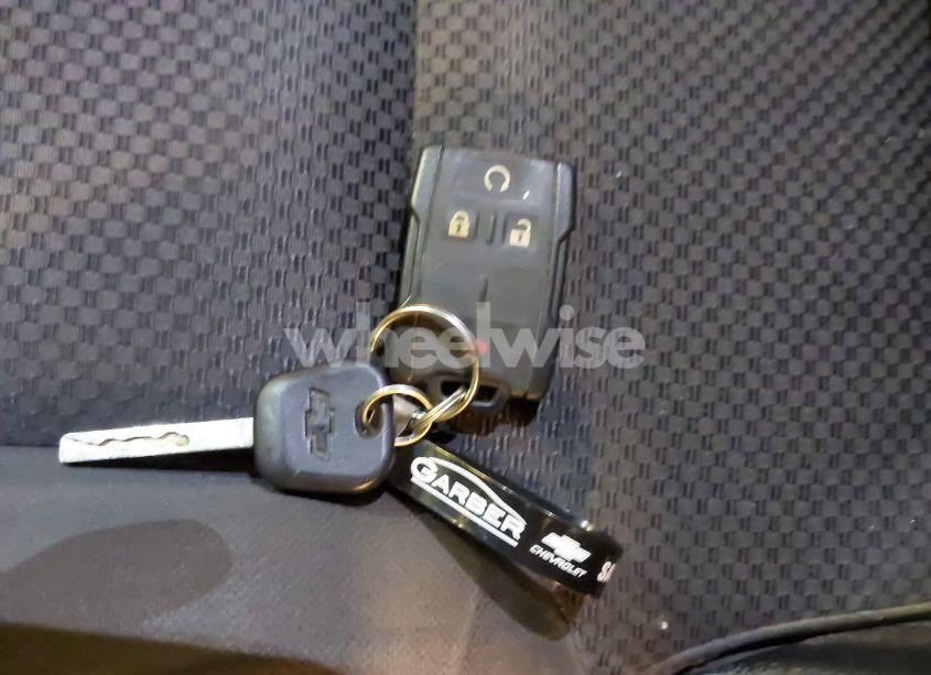 Photo 11 of 2015 Chevrolet Silverado 1500 2LT (VIN 1GCVKREC2FZ363119)