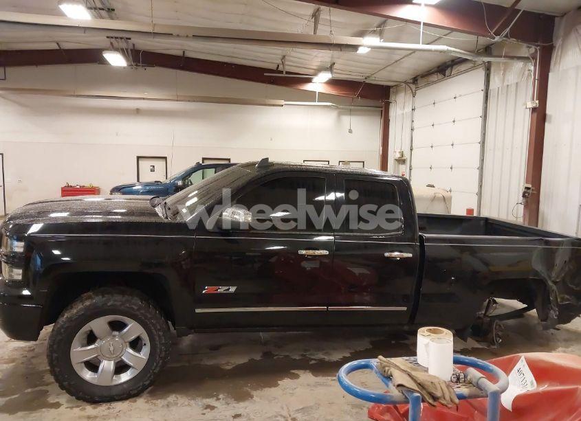 Photo 14 of 2015 Chevrolet Silverado 1500 2LT (VIN 1GCVKREC2FZ363119)