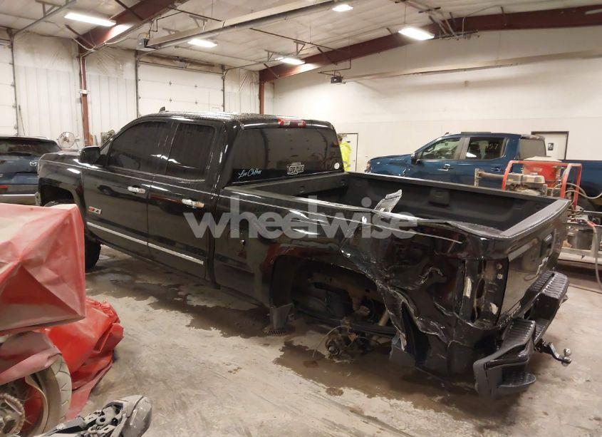 Photo 3 of 2015 Chevrolet Silverado 1500 2LT (VIN 1GCVKREC2FZ363119)