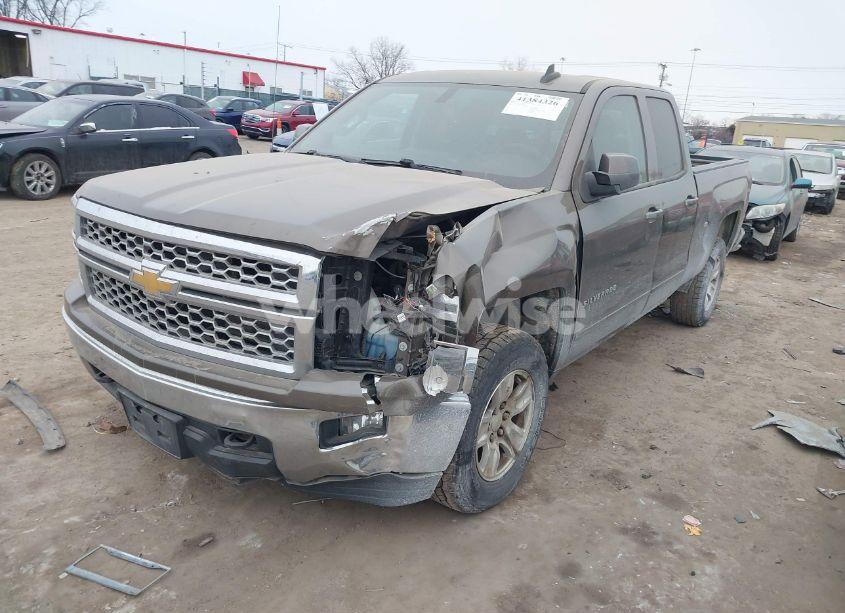 Photo 2 of 2015 Chevrolet Silverado 1500 1LT (VIN 1GCVKREC2FZ381958)