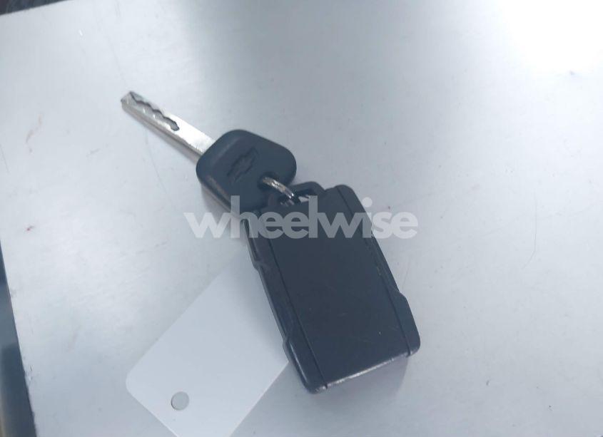 Photo 11 of 2015 Chevrolet Silverado 1500 1LT/2LT (VIN 1GCVKREC2FZ406714)