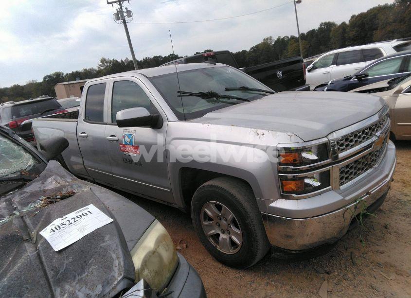 2015 Chevrolet Silverado 1500 1LT (VIN 1GCVKREC2FZ437672) main photo