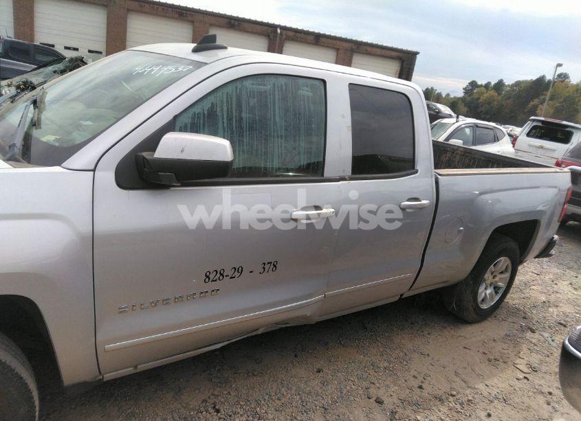 Photo 14 of 2015 Chevrolet Silverado 1500 1LT (VIN 1GCVKREC2FZ437672)