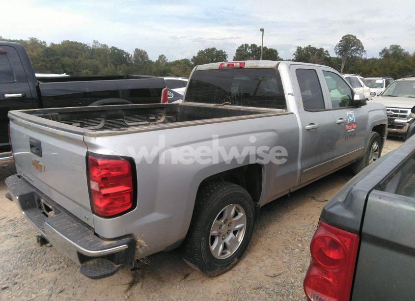 Photo 4 of 2015 Chevrolet Silverado 1500 1LT (VIN 1GCVKREC2FZ437672)