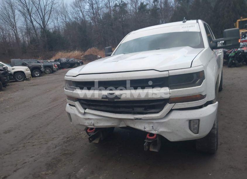 Photo 6 of 2016 Chevrolet Silverado 1500 2LT (VIN 1GCVKREC2GZ103529)