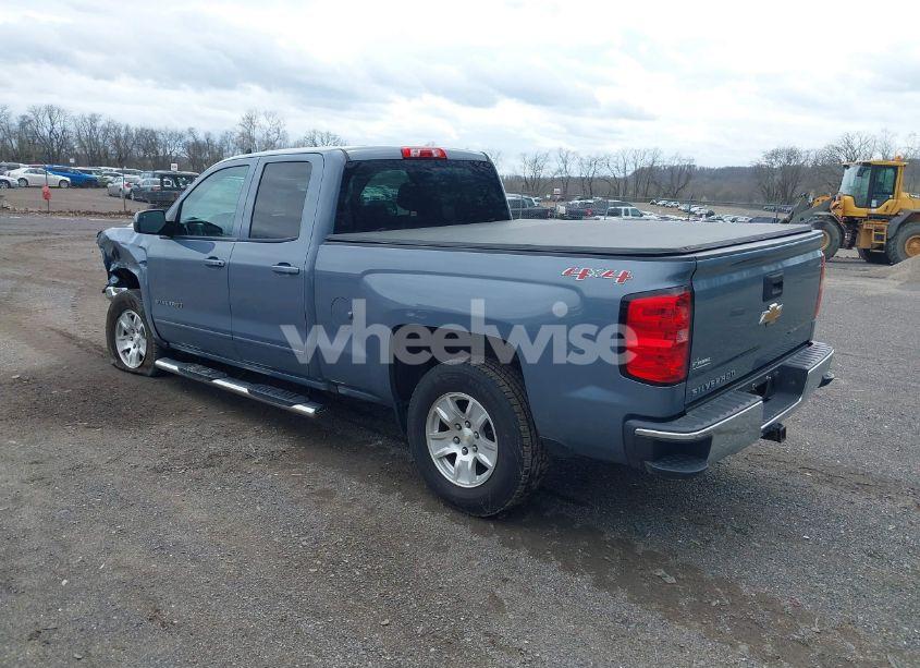 Photo 3 of 2016 Chevrolet Silverado 1500 1LT (VIN 1GCVKREC2GZ124977)