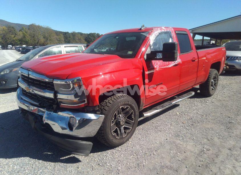 Photo 2 of 2016 Chevrolet Silverado 1500 1LT (VIN 1GCVKREC2GZ141441)