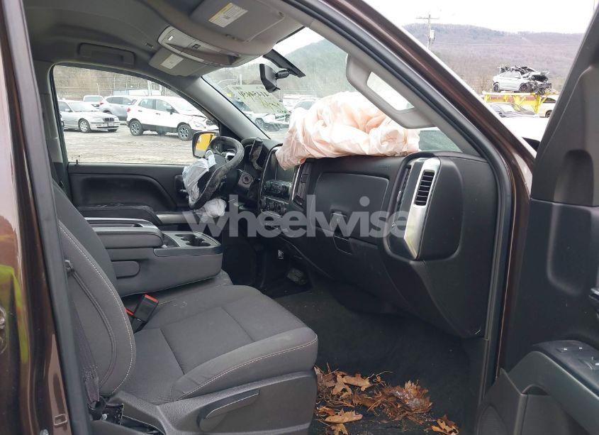 Photo 5 of 2016 Chevrolet Silverado 1500 1LT (VIN 1GCVKREC2GZ207471)