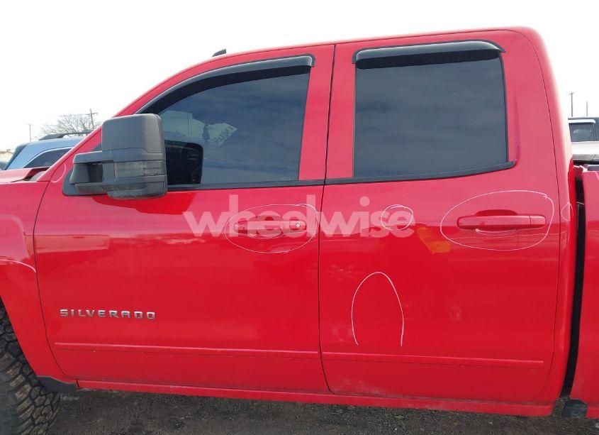 Photo 14 of 2016 Chevrolet Silverado 1500 2LT (VIN 1GCVKREC2GZ305559)