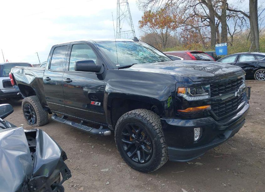 2016 Chevrolet Silverado 1500 2LT (VIN 1GCVKREC2GZ338562) main photo
