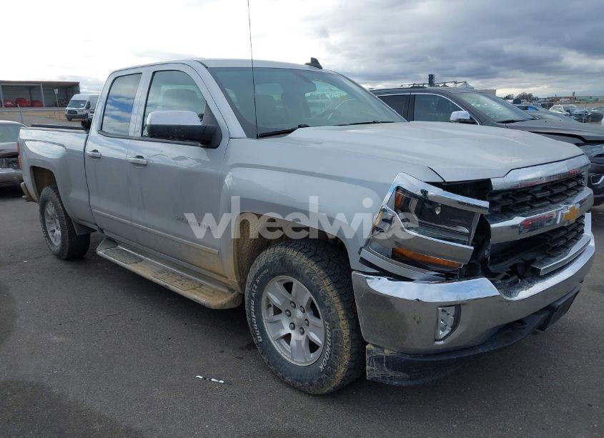2016 Chevrolet Silverado 1500 1LT (VIN 1GCVKREC2GZ419867) main photo
