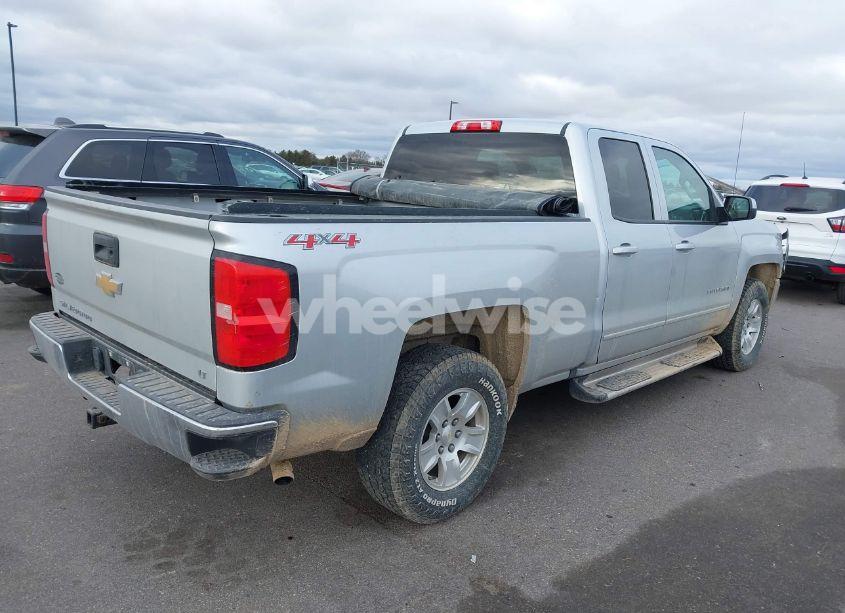 Photo 4 of 2016 Chevrolet Silverado 1500 1LT (VIN 1GCVKREC2GZ419867)