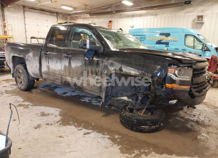 2016 Chevrolet Silverado 1500 2LT (VIN 1GCVKREC2GZ423336) main photo