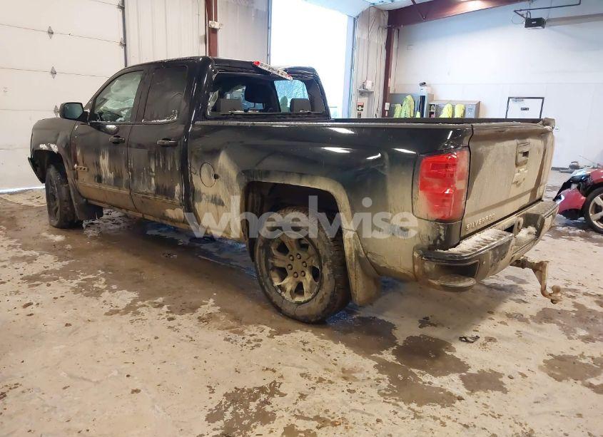 Photo 3 of 2016 Chevrolet Silverado 1500 2LT (VIN 1GCVKREC2GZ423336)