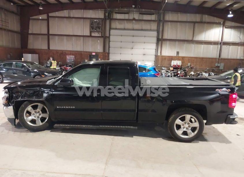 Photo 14 of 2017 Chevrolet Silverado 1500 1LT (VIN 1GCVKREC2HZ112667)