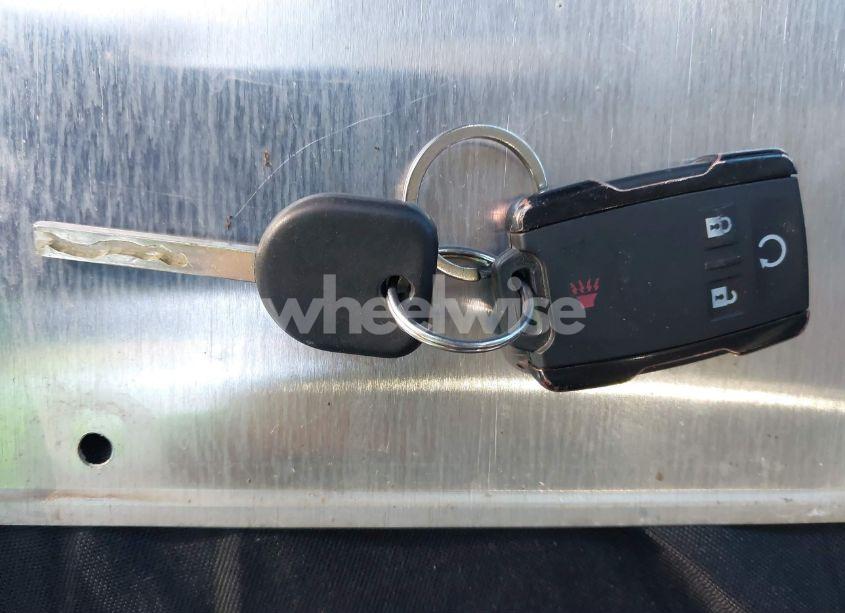 Photo 11 of 2017 Chevrolet Silverado 1500 1LT (VIN 1GCVKREC2HZ288845)