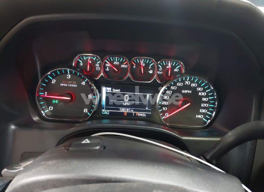 Photo 7 of 2018 Chevrolet Silverado 1500 2LT (VIN 1GCVKREC2JZ141320)