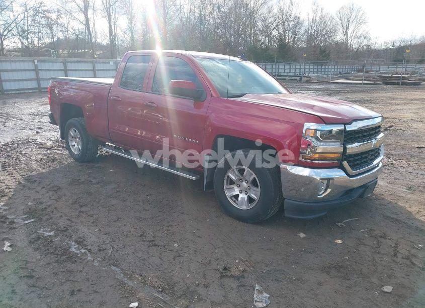 2018 Chevrolet Silverado 1500 1LT (VIN 1GCVKREC2JZ142547) main photo