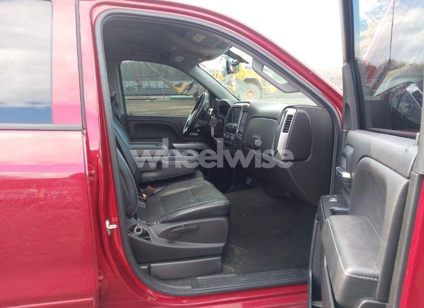 Photo 5 of 2018 Chevrolet Silverado 1500 1LT (VIN 1GCVKREC2JZ142547)