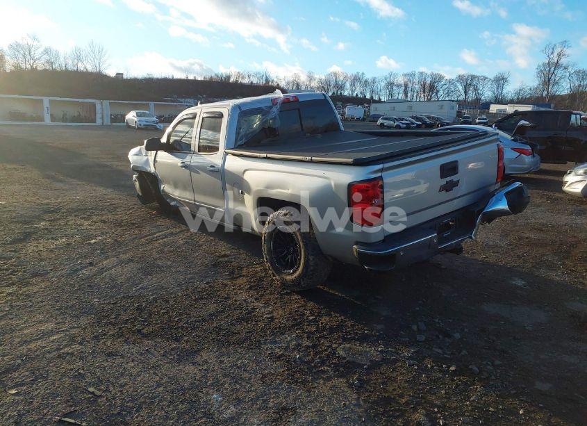 Photo 3 of 2018 Chevrolet Silverado 1500 1LT (VIN 1GCVKREC2JZ199492)