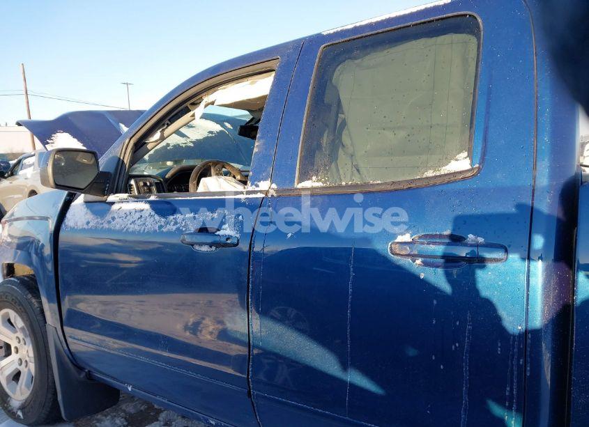 Photo 14 of 2018 Chevrolet Silverado 1500 2LT (VIN 1GCVKREC2JZ216257)