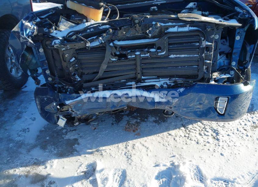 Photo 6 of 2018 Chevrolet Silverado 1500 2LT (VIN 1GCVKREC2JZ216257)