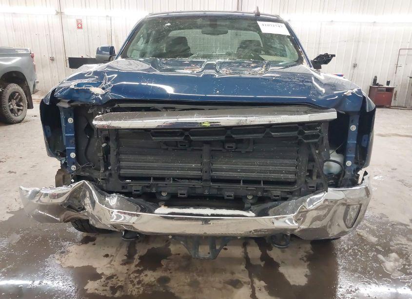 Photo 6 of 2018 Chevrolet Silverado 1500 1LT (VIN 1GCVKREC2JZ254569)