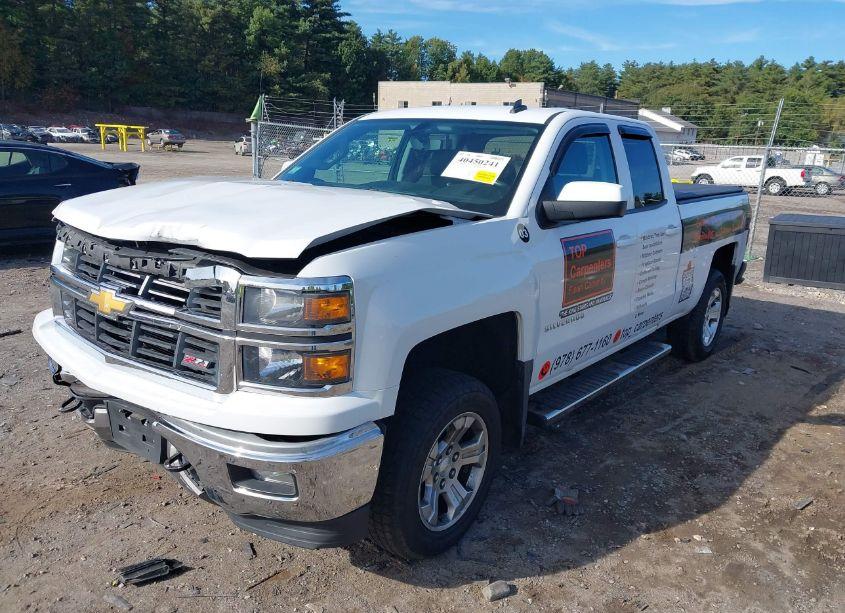 Photo 2 of 2014 Chevrolet Silverado 1500 2LT (VIN 1GCVKREC3EZ178821)