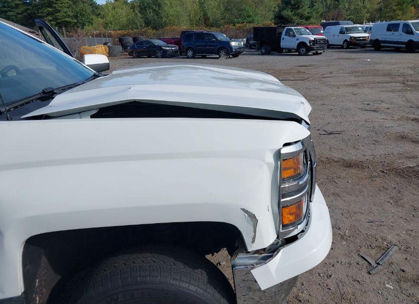 Photo 6 of 2014 Chevrolet Silverado 1500 2LT (VIN 1GCVKREC3EZ178821)