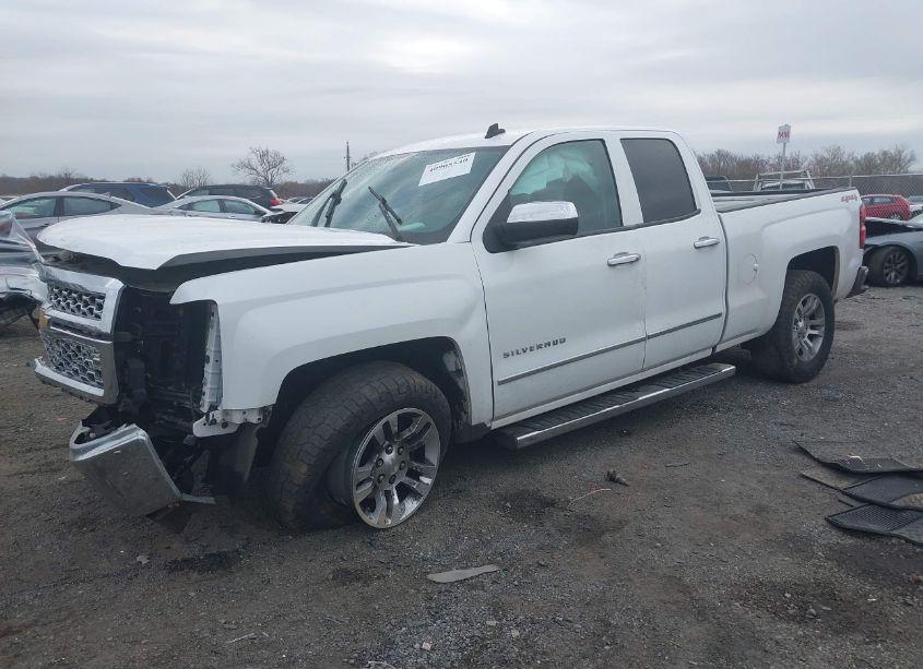 Photo 2 of 2014 Chevrolet Silverado 1500 1LT (VIN 1GCVKREC3EZ232604)