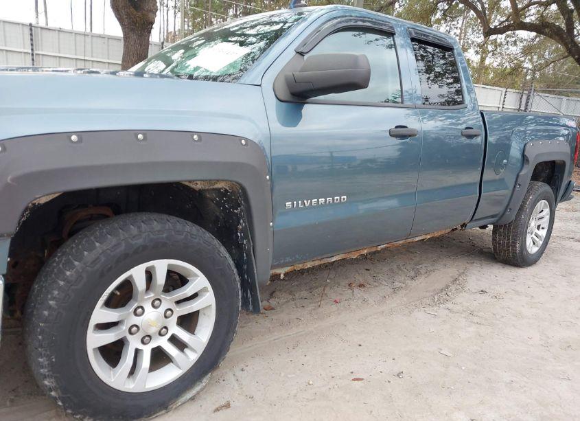 Photo 6 of 2014 Chevrolet Silverado 1500 1LT (VIN 1GCVKREC3EZ246874)