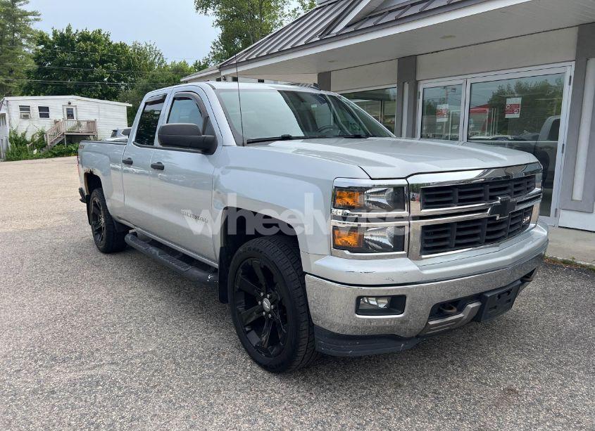 2014 Chevrolet Silverado K1500 LT (VIN 1GCVKREC3EZ310900) main photo